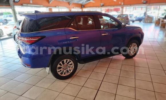 Tenga Tsaru Toyota Fortuner Bhuruu Mota in Beitbridge in Matabeleland South Tenga Tsaru Toyota Fortuner Bhuruu Mota in Beitbridge in Matabeleland South