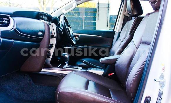 Buy Used Toyota Fortuner White Car in Beitbridge in Matabeleland South Buy Used Toyota Fortuner White Car in Beitbridge in Matabeleland South