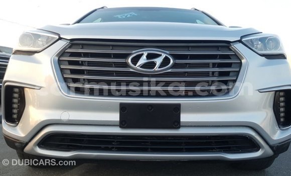 Tenga Imported Hyundai Santa Fe Zvimwe Mota in Import - Dubai in Harare Tenga Imported Hyundai Santa Fe Zvimwe Mota in Import - Dubai in Harare