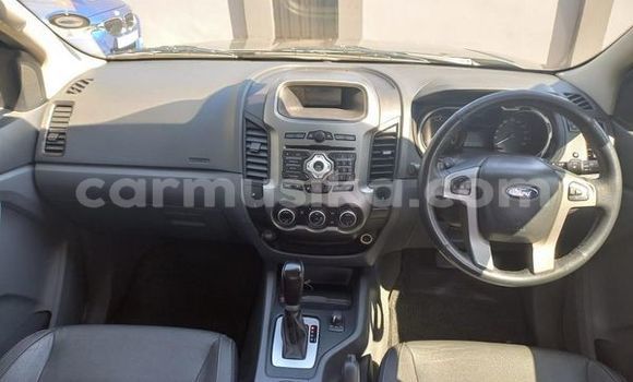 Nunua Ilio tumika Ford Ranger Nyeupe Gari ndani ya Beitbridge nchini Matabeleland Kusini Nunua Ilio tumika Ford Ranger Nyeupe Gari ndani ya Beitbridge nchini Matabeleland Kusini