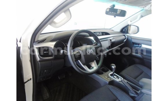 Tenga Imported Toyota Hilux Chena Mota in Import - Dubai in Harare Tenga Imported Toyota Hilux Chena Mota in Import - Dubai in Harare