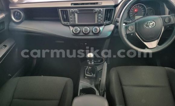 Acheter Occasion Voiture Toyota RAV4 Blanc à Beitbridge, Matabeleland South Acheter Occasion Voiture Toyota RAV4 Blanc à Beitbridge, Matabeleland South