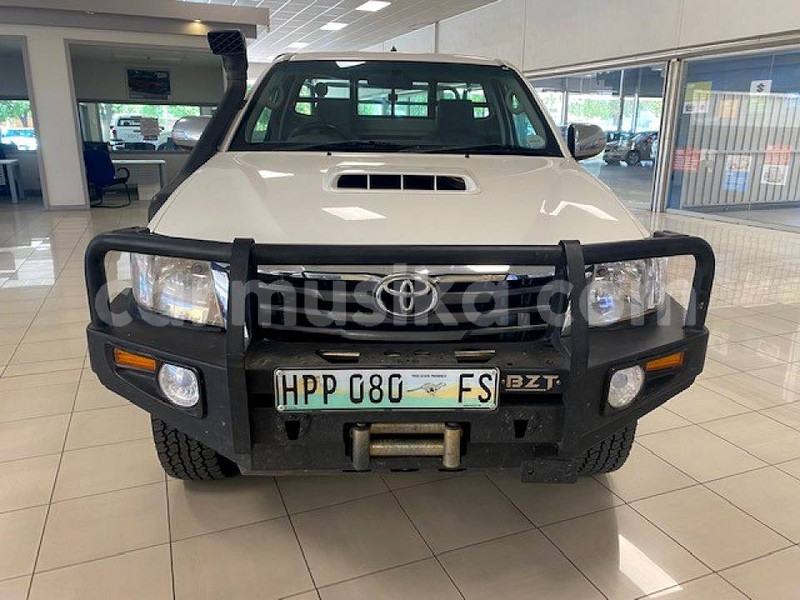 Big with watermark toyota hilux matabeleland south beitbridge 28540