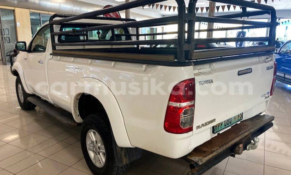 Acheter Occasion Voiture Toyota Hilux Blanc à Beitbridge, Matabeleland South Acheter Occasion Voiture Toyota Hilux Blanc à Beitbridge, Matabeleland South