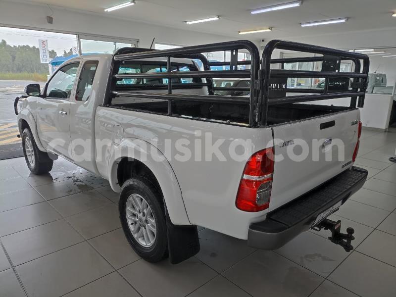 Big with watermark toyota hilux matabeleland south beitbridge 28543