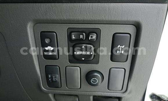 Acheter Occasion Voiture Toyota Hilux Blanc à Beitbridge, Matabeleland South Acheter Occasion Voiture Toyota Hilux Blanc à Beitbridge, Matabeleland South