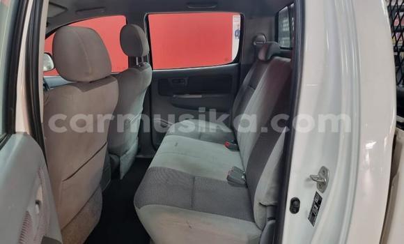Acheter Occasion Voiture Toyota Hilux Blanc à Beitbridge, Matabeleland South Acheter Occasion Voiture Toyota Hilux Blanc à Beitbridge, Matabeleland South