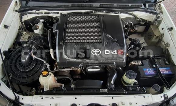 Acheter Occasion Voiture Toyota Hilux Blanc à Beitbridge, Matabeleland South Acheter Occasion Voiture Toyota Hilux Blanc à Beitbridge, Matabeleland South