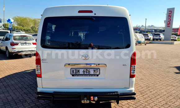 Acheter Occasion Voiture Toyota Aqua Blanc à Beitbridge, Matabeleland South Acheter Occasion Voiture Toyota Aqua Blanc à Beitbridge, Matabeleland South