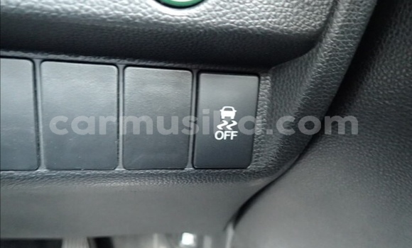 Acheter Occasion Voiture Honda Fit Blanc à Beitbridge, Matabeleland South Acheter Occasion Voiture Honda Fit Blanc à Beitbridge, Matabeleland South