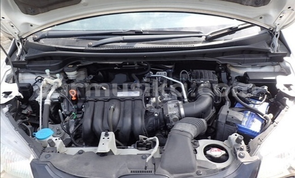 Acheter Occasion Voiture Honda Fit Blanc à Beitbridge, Matabeleland South Acheter Occasion Voiture Honda Fit Blanc à Beitbridge, Matabeleland South