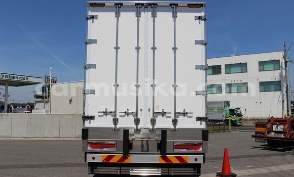 Nunua Ilio tumika Hino Ranger Nyingine Lori ndani ya Beitbridge nchini Matabeleland Kusini Nunua Ilio tumika Hino Ranger Nyingine Lori ndani ya Beitbridge nchini Matabeleland Kusini