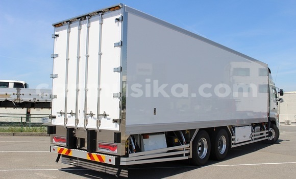 Nunua Ilio tumika Hino Ranger Nyingine Lori ndani ya Beitbridge nchini Matabeleland Kusini Nunua Ilio tumika Hino Ranger Nyingine Lori ndani ya Beitbridge nchini Matabeleland Kusini