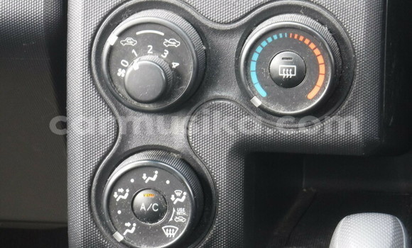 Buy Used Toyota Probox White Car in Beitbridge in Matabeleland South Buy Used Toyota Probox White Car in Beitbridge in Matabeleland South