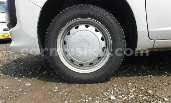 Buy Used Toyota Probox White Car in Beitbridge in Matabeleland South Buy Used Toyota Probox White Car in Beitbridge in Matabeleland South