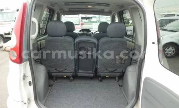 Tenga Tsaru Toyota FunCargo Chena Mota in Beitbridge in Matabeleland South Tenga Tsaru Toyota FunCargo Chena Mota in Beitbridge in Matabeleland South