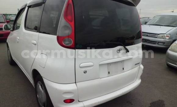 Tenga Tsaru Toyota FunCargo Chena Mota in Beitbridge in Matabeleland South Tenga Tsaru Toyota FunCargo Chena Mota in Beitbridge in Matabeleland South