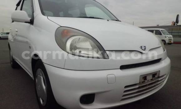 Tenga Tsaru Toyota FunCargo Chena Mota in Beitbridge in Matabeleland South Tenga Tsaru Toyota FunCargo Chena Mota in Beitbridge in Matabeleland South