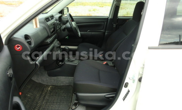 Acheter Occasion Voiture Toyota Probox Blanc à Beitbridge, Matabeleland South Acheter Occasion Voiture Toyota Probox Blanc à Beitbridge, Matabeleland South