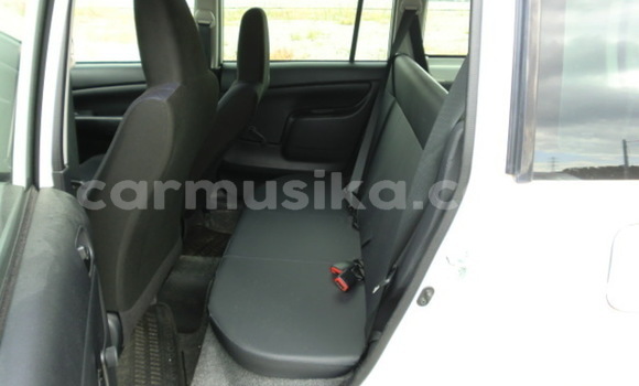 Acheter Occasion Voiture Toyota Probox Blanc à Beitbridge, Matabeleland South Acheter Occasion Voiture Toyota Probox Blanc à Beitbridge, Matabeleland South