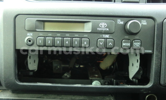 Acheter Occasion Voiture Toyota Probox Blanc à Beitbridge, Matabeleland South Acheter Occasion Voiture Toyota Probox Blanc à Beitbridge, Matabeleland South