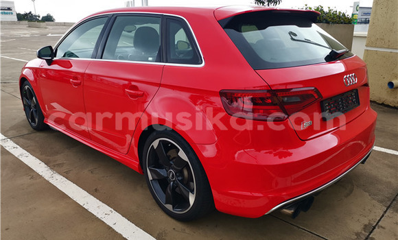 Acheter Occasion Voiture Audi RS3 Rouge à Beitbridge, Matabeleland South Acheter Occasion Voiture Audi RS3 Rouge à Beitbridge, Matabeleland South