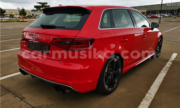 Acheter Occasion Voiture Audi RS3 Rouge à Beitbridge, Matabeleland South Acheter Occasion Voiture Audi RS3 Rouge à Beitbridge, Matabeleland South