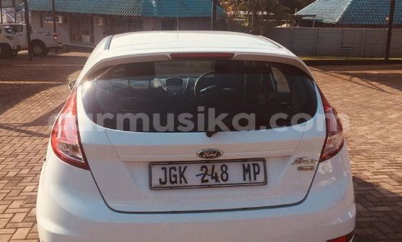 Tenga Tsaru Ford Fiesta Chena Mota in Beitbridge in Matabeleland South Tenga Tsaru Ford Fiesta Chena Mota in Beitbridge in Matabeleland South