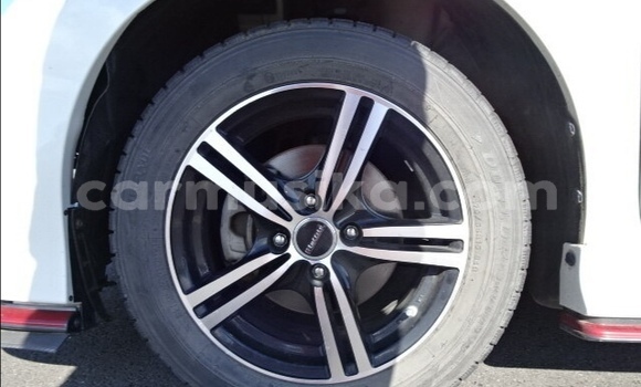 Acheter Occasion Voiture Nissan Note Blanc à Beitbridge, Matabeleland South Acheter Occasion Voiture Nissan Note Blanc à Beitbridge, Matabeleland South