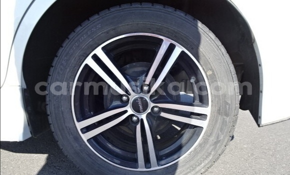 Acheter Occasion Voiture Nissan Note Blanc à Beitbridge, Matabeleland South Acheter Occasion Voiture Nissan Note Blanc à Beitbridge, Matabeleland South