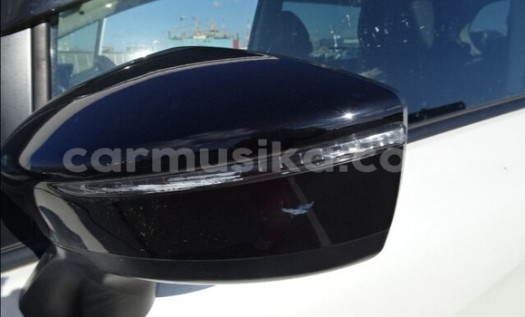 Acheter Occasion Voiture Nissan Note Blanc à Beitbridge, Matabeleland South Acheter Occasion Voiture Nissan Note Blanc à Beitbridge, Matabeleland South