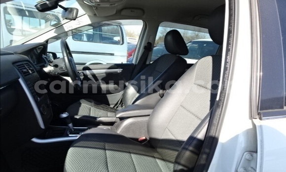 Tenga Tsaru Mercedes‒Benz B-klasse Chena Mota in Beitbridge in Matabeleland South Tenga Tsaru Mercedes‒Benz B-klasse Chena Mota in Beitbridge in Matabeleland South