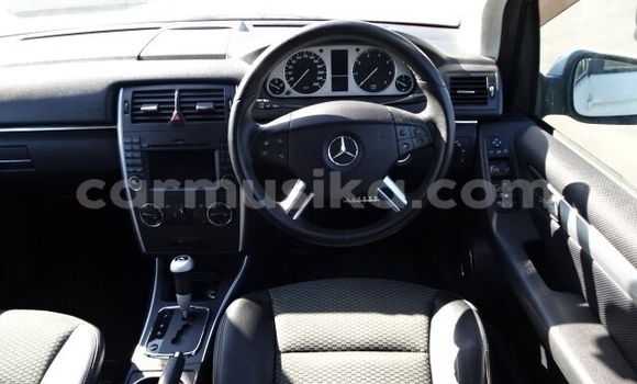 Tenga Tsaru Mercedes‒Benz B-klasse Chena Mota in Beitbridge in Matabeleland South Tenga Tsaru Mercedes‒Benz B-klasse Chena Mota in Beitbridge in Matabeleland South