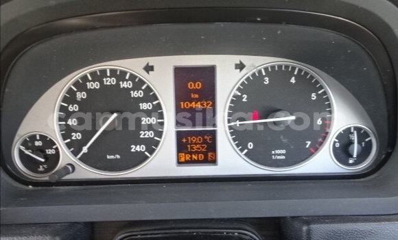 Tenga Tsaru Mercedes‒Benz B-klasse Chena Mota in Beitbridge in Matabeleland South Tenga Tsaru Mercedes‒Benz B-klasse Chena Mota in Beitbridge in Matabeleland South