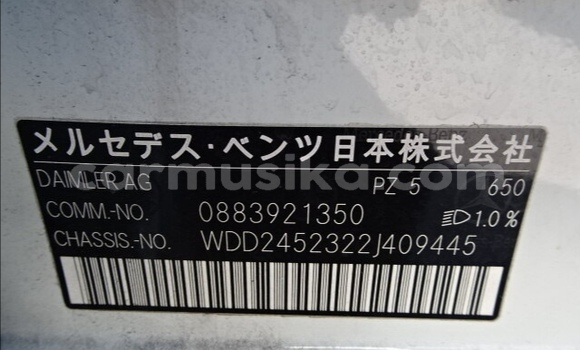 Tenga Tsaru Mercedes‒Benz B-klasse Chena Mota in Beitbridge in Matabeleland South Tenga Tsaru Mercedes‒Benz B-klasse Chena Mota in Beitbridge in Matabeleland South