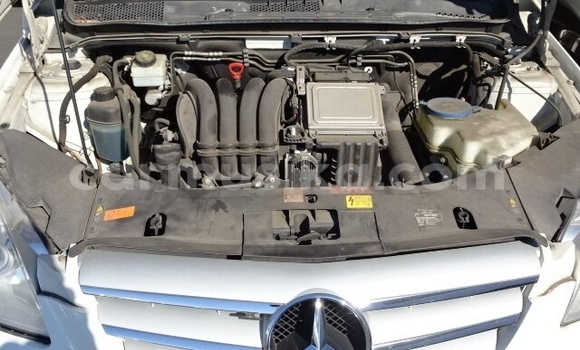 Tenga Tsaru Mercedes‒Benz B-klasse Chena Mota in Beitbridge in Matabeleland South Tenga Tsaru Mercedes‒Benz B-klasse Chena Mota in Beitbridge in Matabeleland South