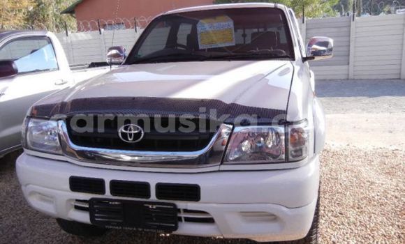 Buy Used Toyota Hilux White Car in Beitbridge in Matabeleland South Buy Used Toyota Hilux White Car in Beitbridge in Matabeleland South