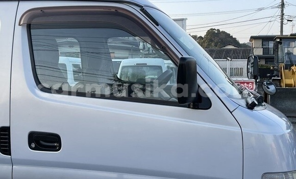 Tenga Tsaru Nissan Caravan Sirivha Mota in Beitbridge in Matabeleland South Tenga Tsaru Nissan Caravan Sirivha Mota in Beitbridge in Matabeleland South