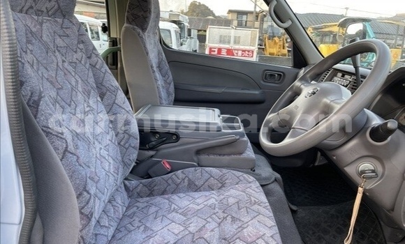 Tenga Tsaru Nissan Caravan Sirivha Mota in Beitbridge in Matabeleland South Tenga Tsaru Nissan Caravan Sirivha Mota in Beitbridge in Matabeleland South