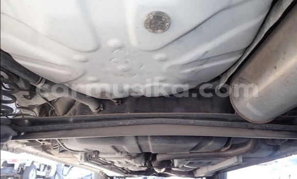 Acheter Occasion Voiture Toyota FunCargo Blanc à Beitbridge, Matabeleland South Acheter Occasion Voiture Toyota FunCargo Blanc à Beitbridge, Matabeleland South