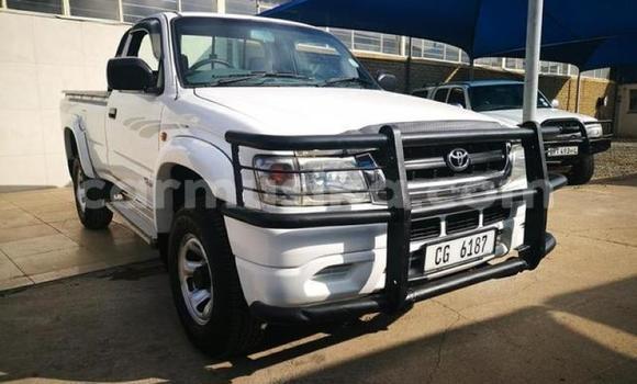 Tenga Tsaru Toyota Hilux Chena Mota in Beitbridge in Matabeleland South Tenga Tsaru Toyota Hilux Chena Mota in Beitbridge in Matabeleland South