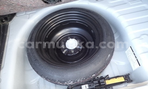 Acheter Occasion Voiture Toyota FunCargo Blanc à Beitbridge, Matabeleland South Acheter Occasion Voiture Toyota FunCargo Blanc à Beitbridge, Matabeleland South