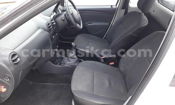 Acheter Occasion Voiture Nissan NP 300 Blanc à Beitbridge, Matabeleland South Acheter Occasion Voiture Nissan NP 300 Blanc à Beitbridge, Matabeleland South