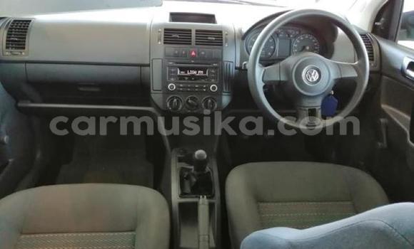 Acheter Occasion Voiture Volkswagen Polo Rouge à Beitbridge, Matabeleland South Acheter Occasion Voiture Volkswagen Polo Rouge à Beitbridge, Matabeleland South