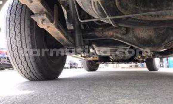 Buy Used Toyota Hiace Silver Car in Beitbridge in Matabeleland South Buy Used Toyota Hiace Silver Car in Beitbridge in Matabeleland South