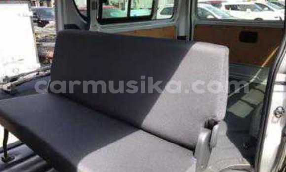 Buy Used Toyota Hiace Silver Car in Beitbridge in Matabeleland South Buy Used Toyota Hiace Silver Car in Beitbridge in Matabeleland South