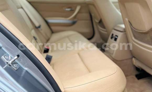 Tenga Tsaru BMW 3–Series Sirivha Mota in Beitbridge in Matabeleland South Tenga Tsaru BMW 3–Series Sirivha Mota in Beitbridge in Matabeleland South