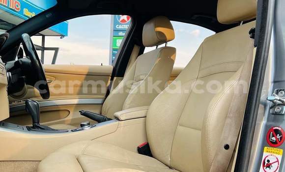 Tenga Tsaru BMW 3–Series Sirivha Mota in Beitbridge in Matabeleland South Tenga Tsaru BMW 3–Series Sirivha Mota in Beitbridge in Matabeleland South