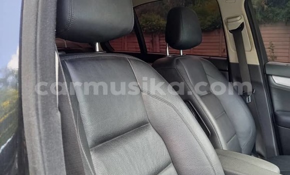 Buy Used Mercedes-Benz C-Classe Black Car in Harare in Harare Buy Used Mercedes-Benz C-Classe Black Car in Harare in Harare