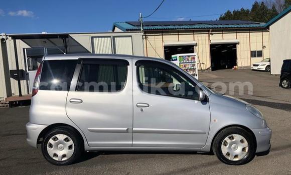 Acheter Occasion Voiture Toyota FunCargo Gris à Beitbridge, Matabeleland South Acheter Occasion Voiture Toyota FunCargo Gris à Beitbridge, Matabeleland South